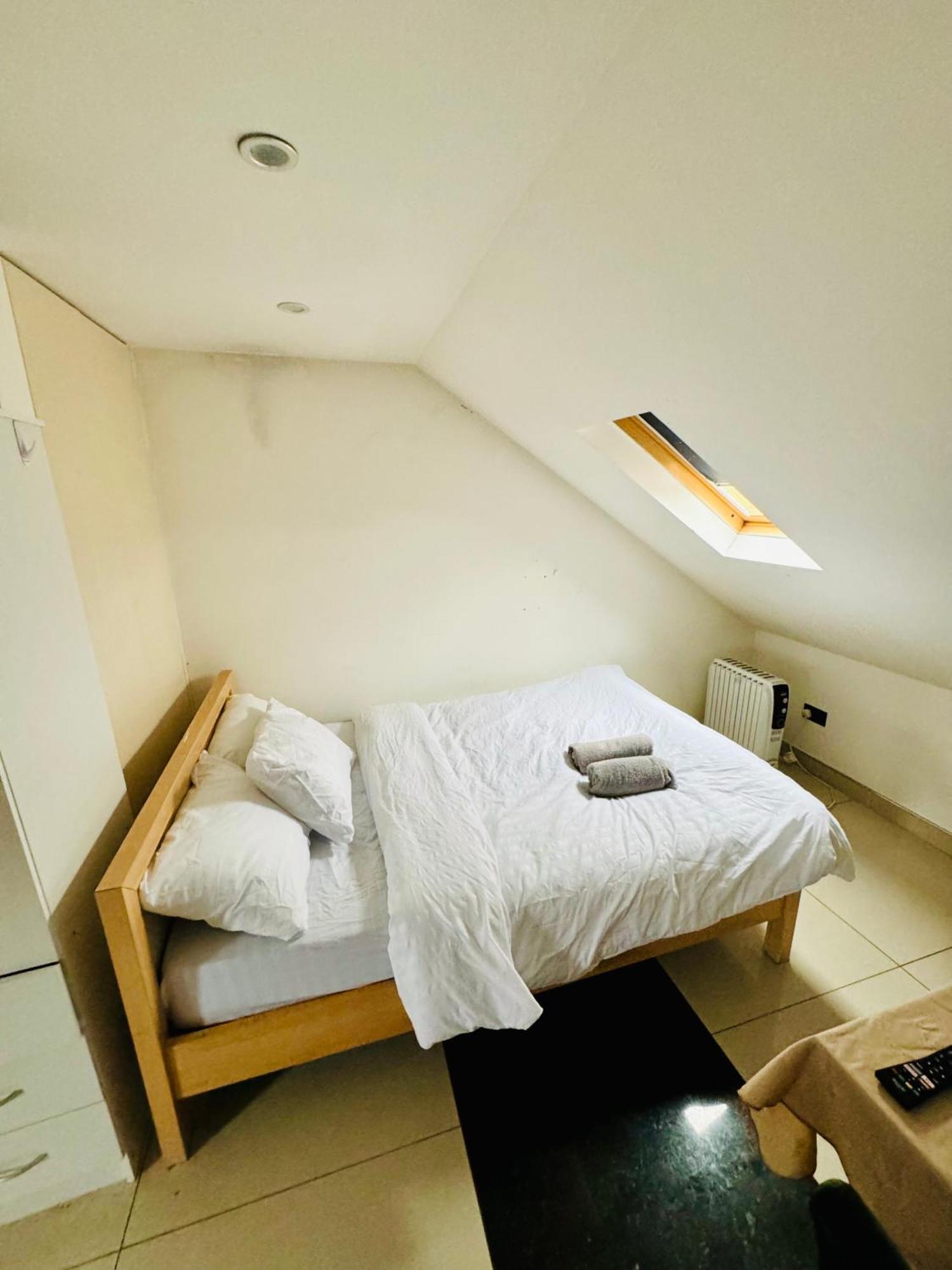 The Great Falcon Accommodation Londres Extérieur photo
